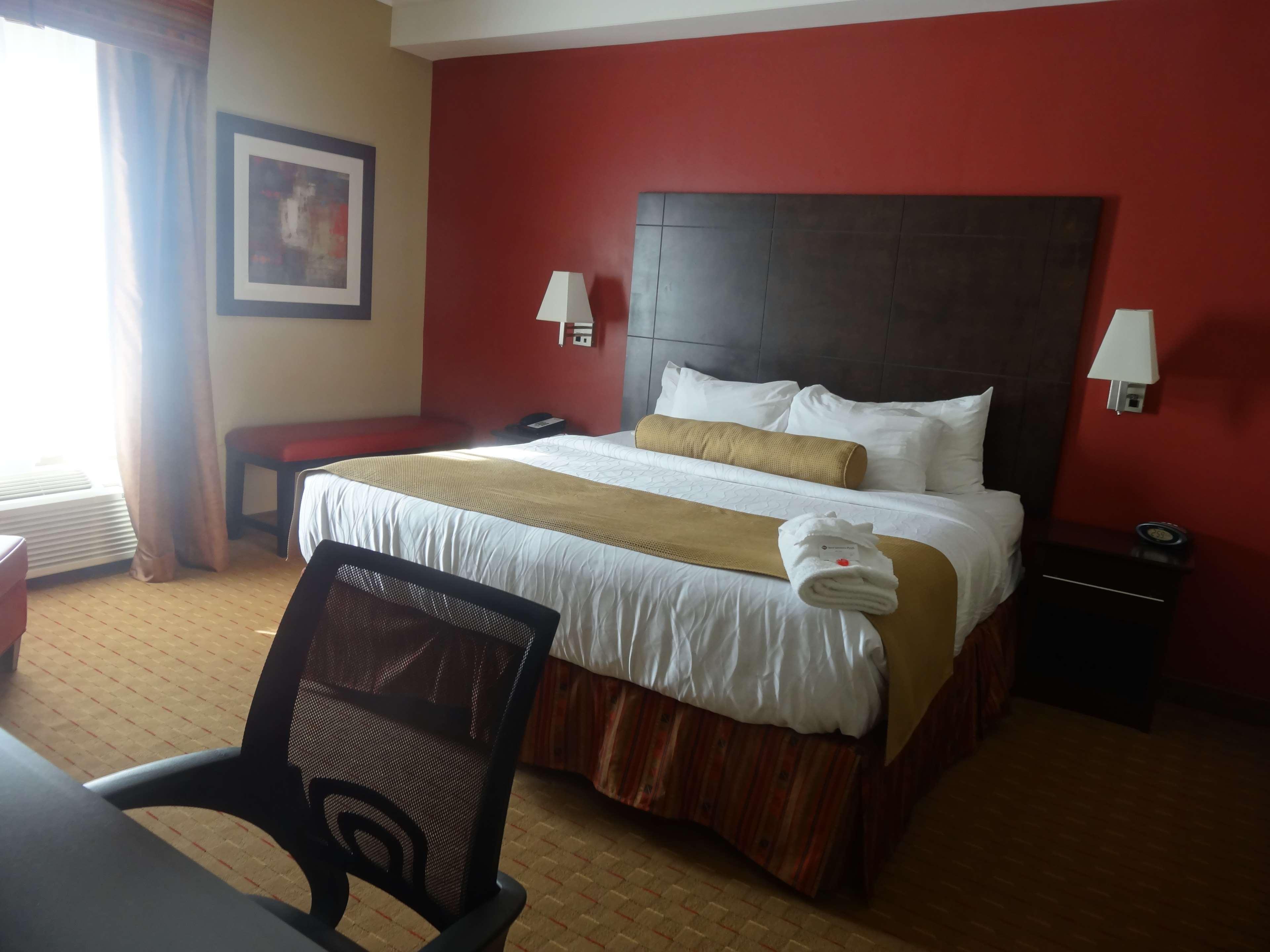 Best Western Plus Hotel 3*